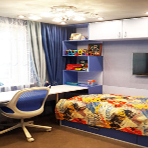 Детская комната для мальчика в сине-сереневом цвете